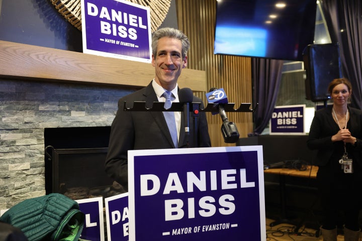 Evanston Mayor Daniel Biss addresses supporters at his election night party at Bluestone Restaurant on April 1, 2025.