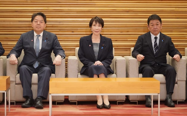 外国人政策／閣議に臨む高市首相ら