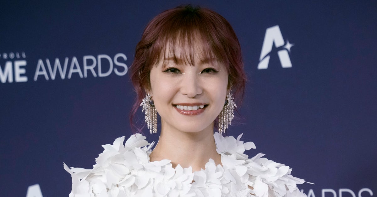 LiSA、イタリア・ミラノで本場のピザ&ジェラートを堪能⇨自然体の旅オフショに「ようこそ!」「たくさん食べて」の声
