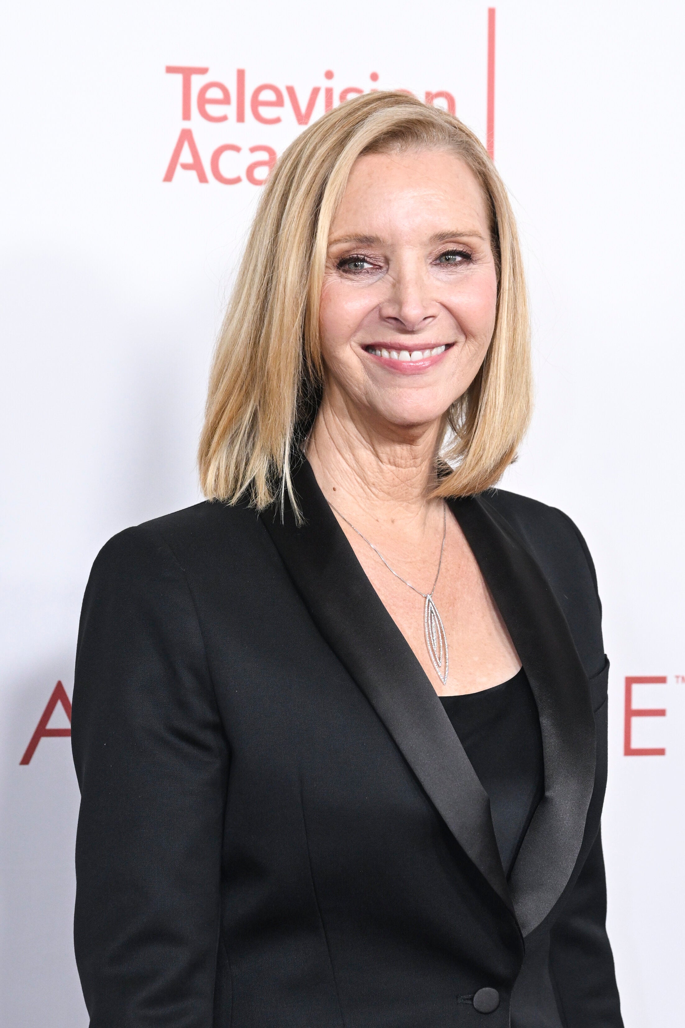 Lisa Kudrow Says Season 8 Scene Had Her Crying With Laughter During Friends Rewatch