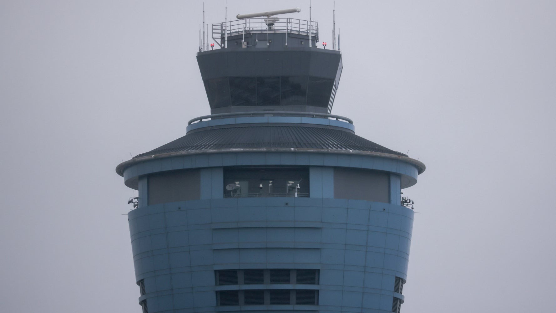 Audio Reveals Chaotic Moments Before LaGuardia Airport Plane Crash into Fire Truck