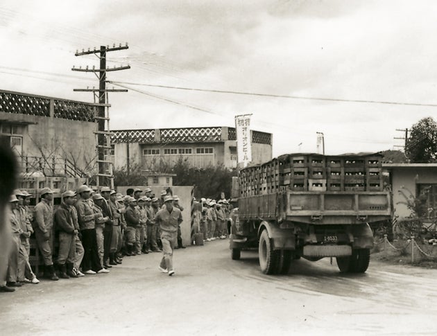 オリオンビール初出荷の様子（1959年5月）