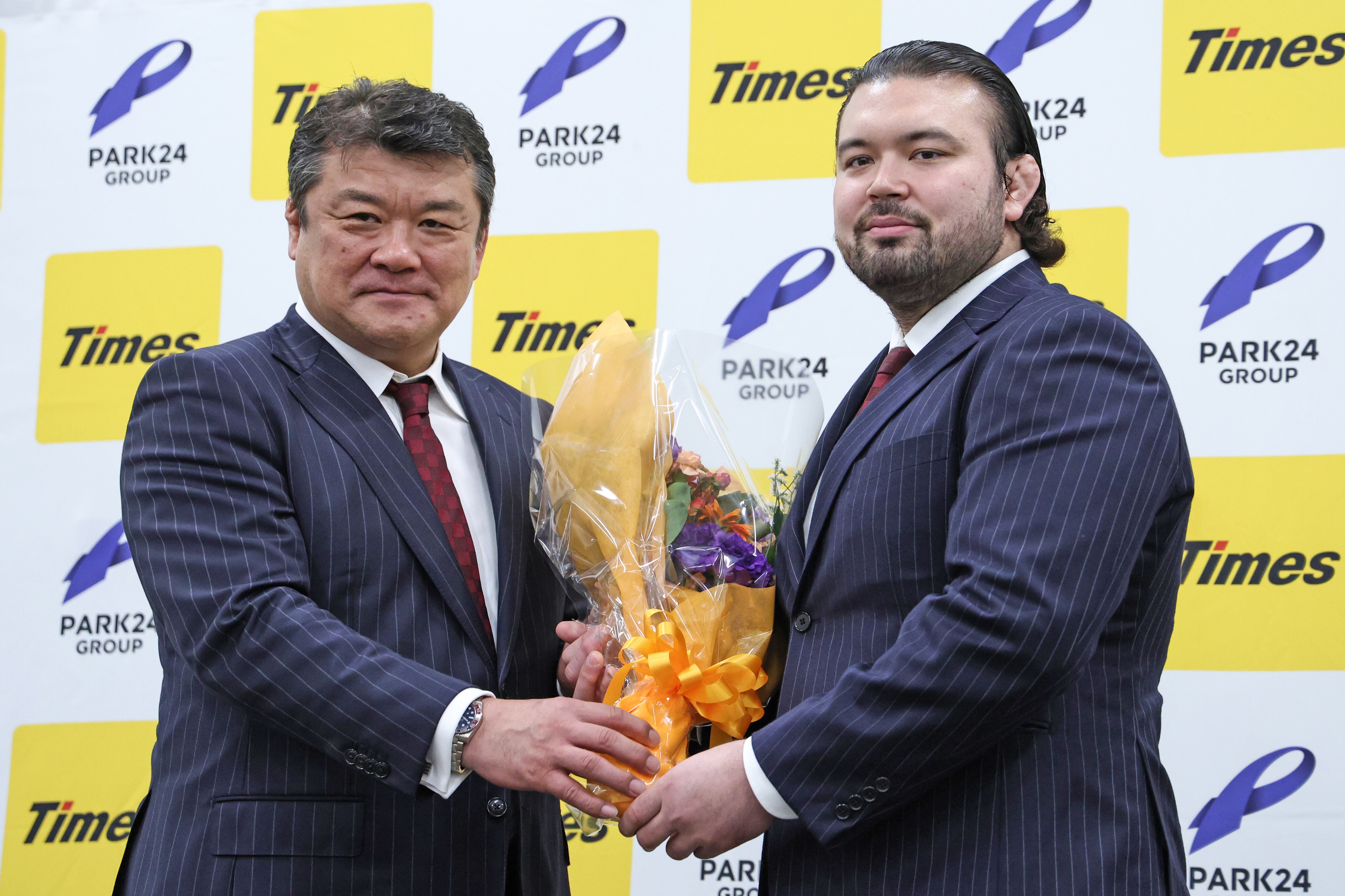 吉田秀彦、憧れていたプロレスラーと念願のツーショットに感激⇒「最強のツーショット」と反響