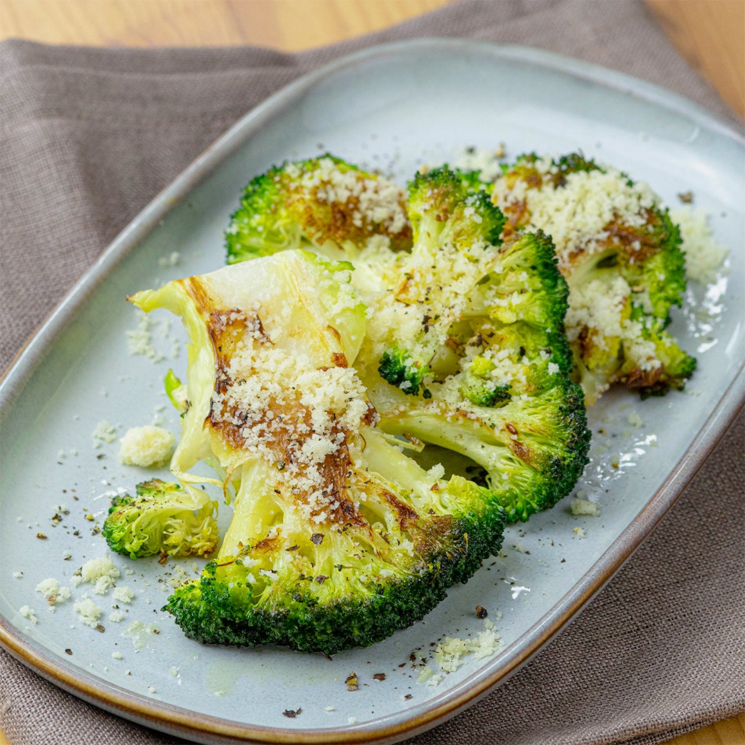 【ブロッコリー、茹でずに焼いて！】美味しすぎて週3で作ってる！みんなが喜ぶ、ブロッコリーが主役のレシピ3選