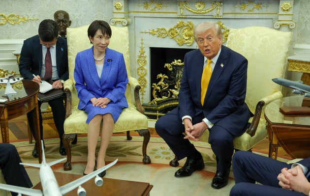 ホワイトハウスでトランプ米大統領と会談する高市早苗首相