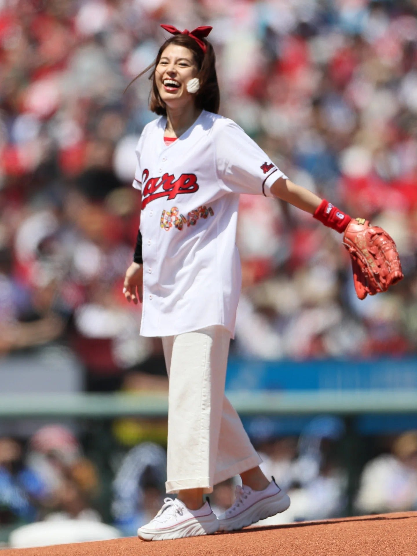 神田愛花、京都旅行のシメは「名古屋メシ」！地元の超人気店でニンニクチャーハン、あさり炒めなど7品に「大満足」