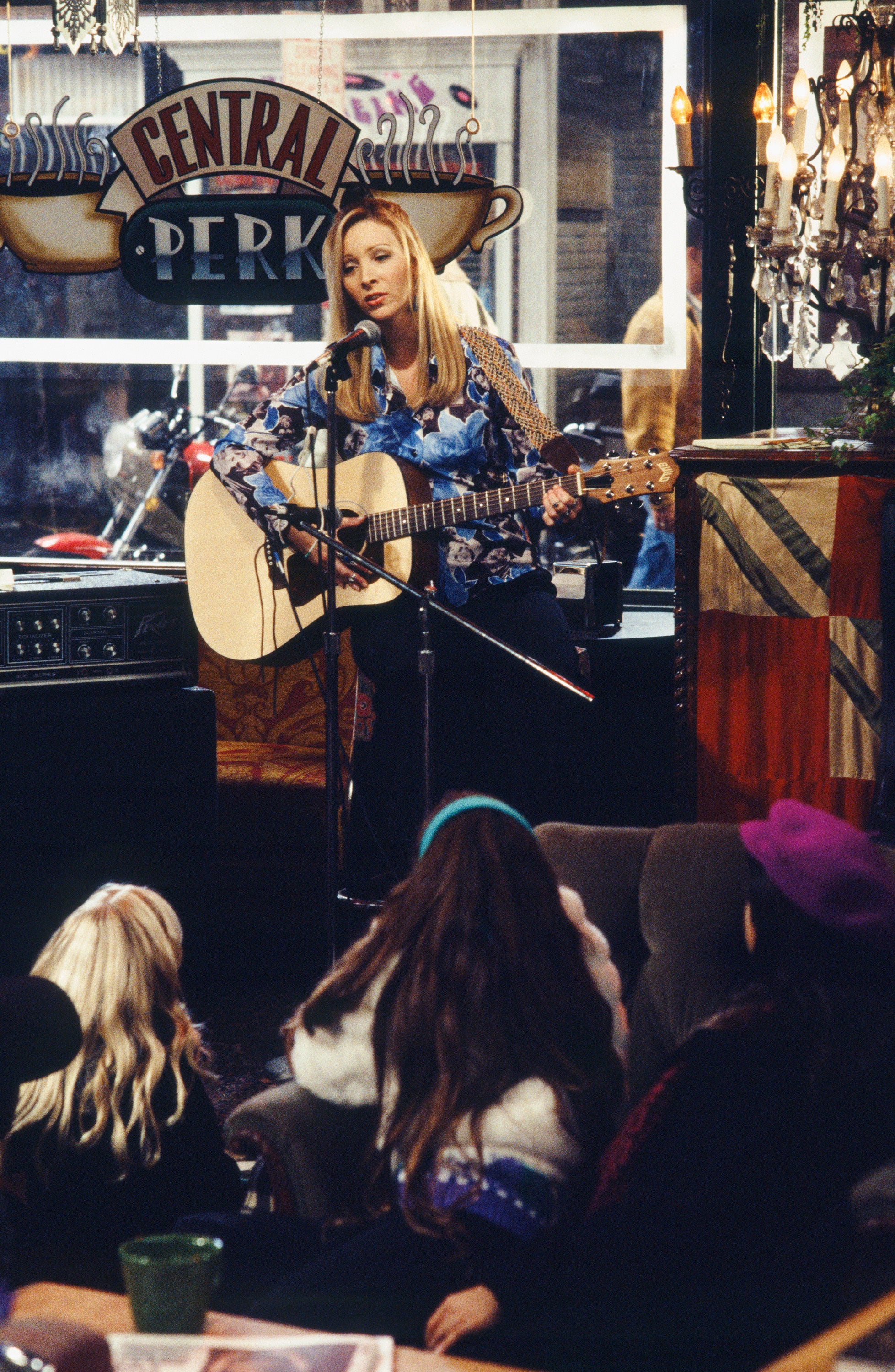 Lisa Kudrow Admits She Had A Hand In Writing Phoebe's Iconic Friends Songs