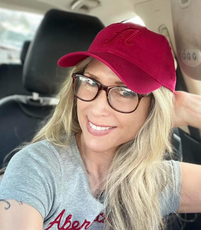 I Dated Younger Men For Years. Here’s Why I’m Finally Hanging Up My Cougar Card.