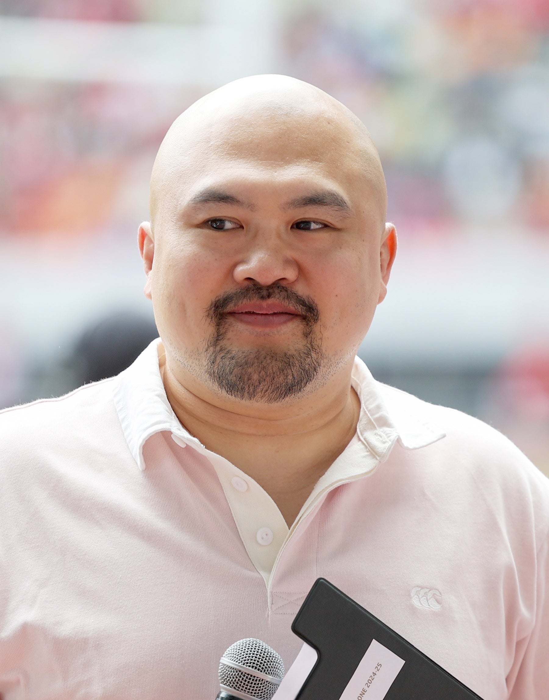 人気お笑い芸人、8歳だった“ファン”と10年後に衝撃の再会⇨「変わってなさすぎ！」とツッコミ相次ぐ