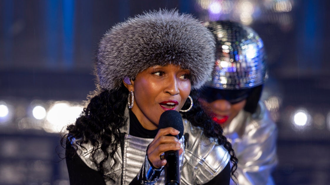 TLC's Chilli Says She's 'Not MAGA' Following Reported Trump Donations, Wild Obama Repost