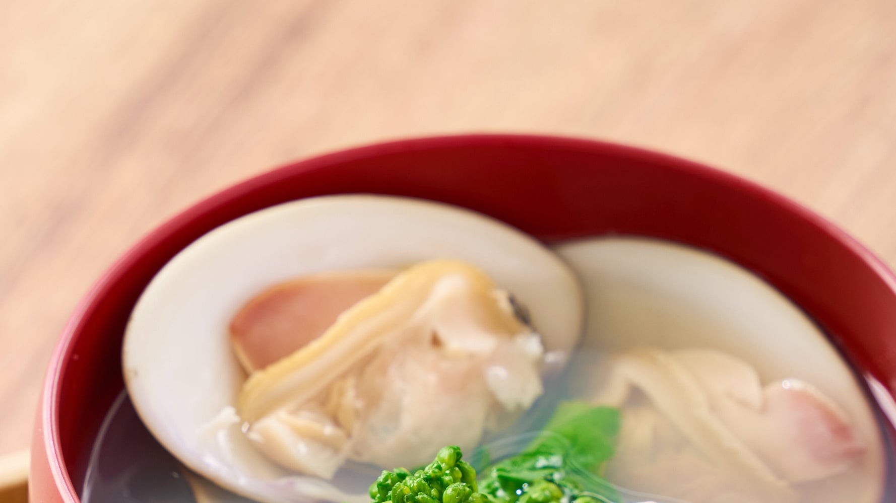 アサリを食べてたら本物の『真珠』が出てきた⇨美しい色と輝きに「お宝