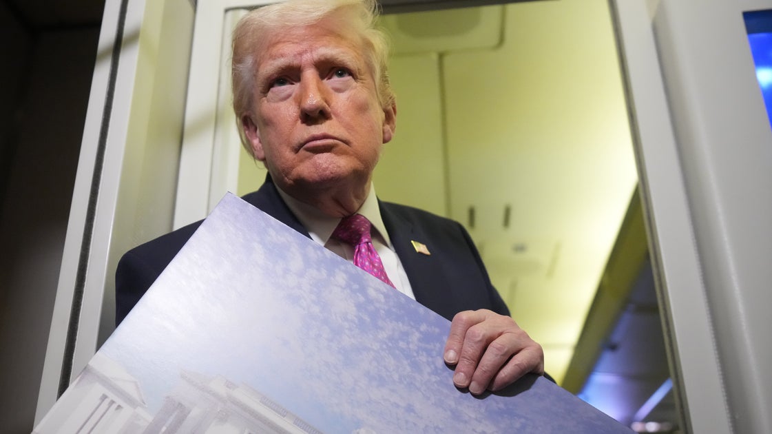 Trump Reveals White House Ballroom Will Include Military Bunker as Congress Weighs Preservation Rules