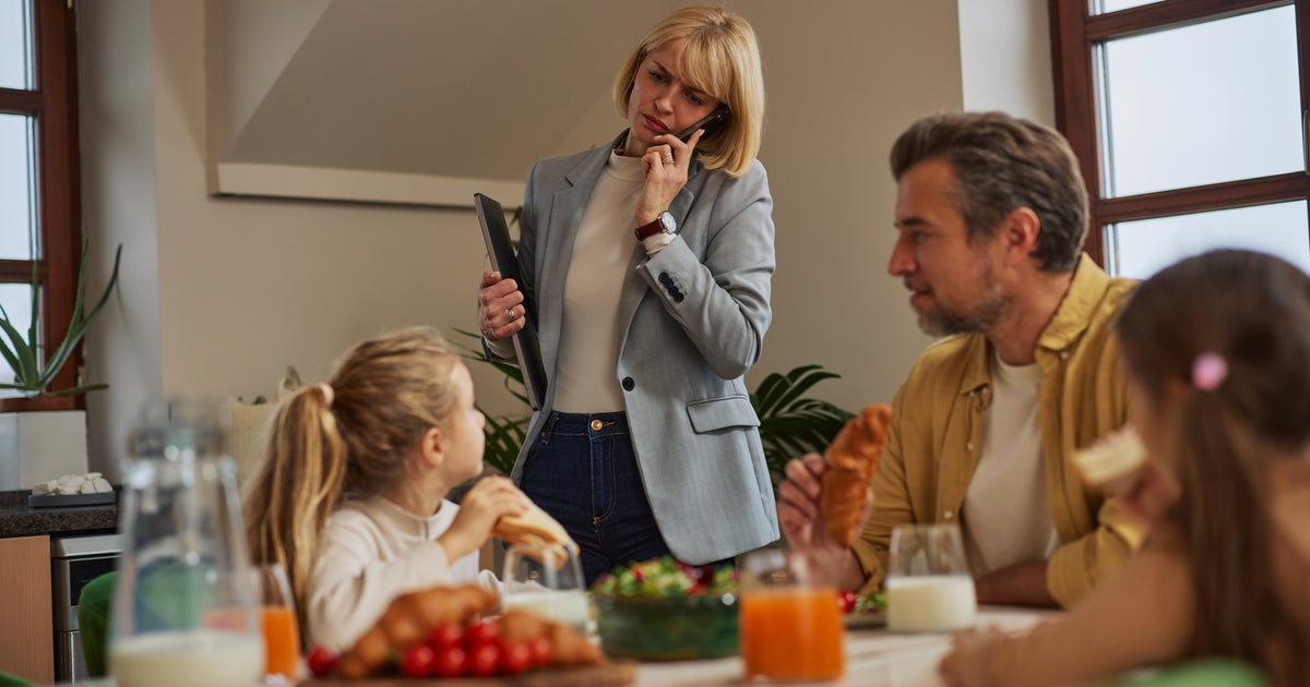 After Watching Their Moms Fight To 'Have It All,' Gen Z Women Would Rather Be Dads