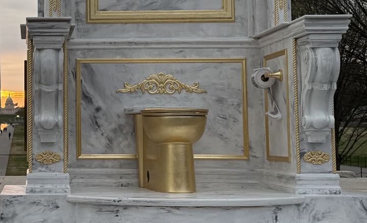 Anonymous artists installed this massive throne and gold toilet by the Lincoln Memorial to mock Trump for prioritizing a bathroom renovation at the White House.