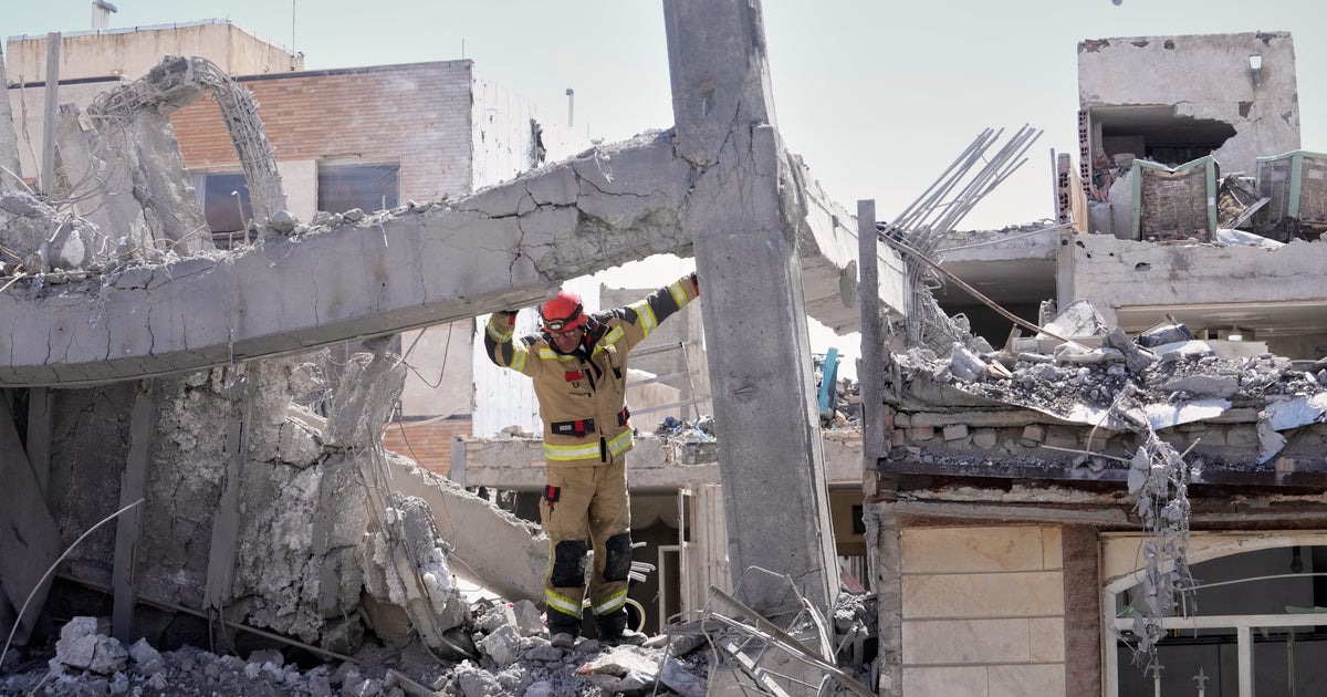 Trump Continues Threatening War Crimes If Iran Doesn’t Capitulate ‘Immediately’