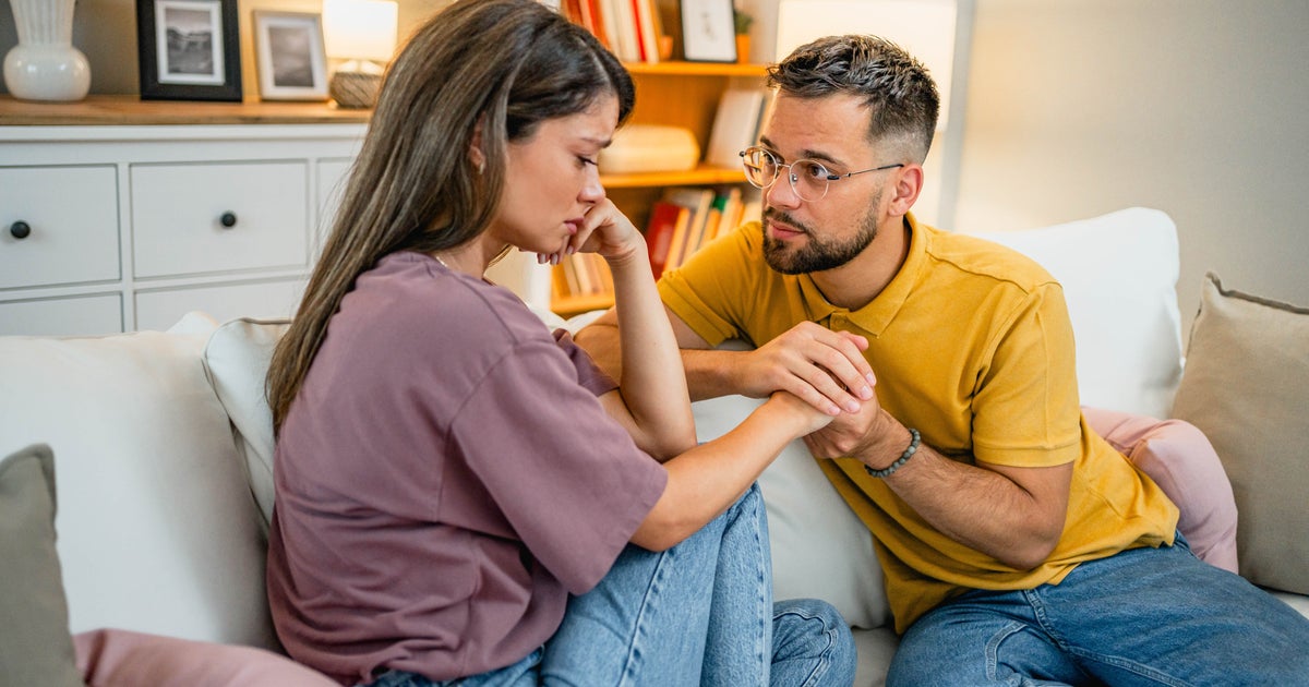 8 Sneaky Signs You're Being Emotionally Manipulated