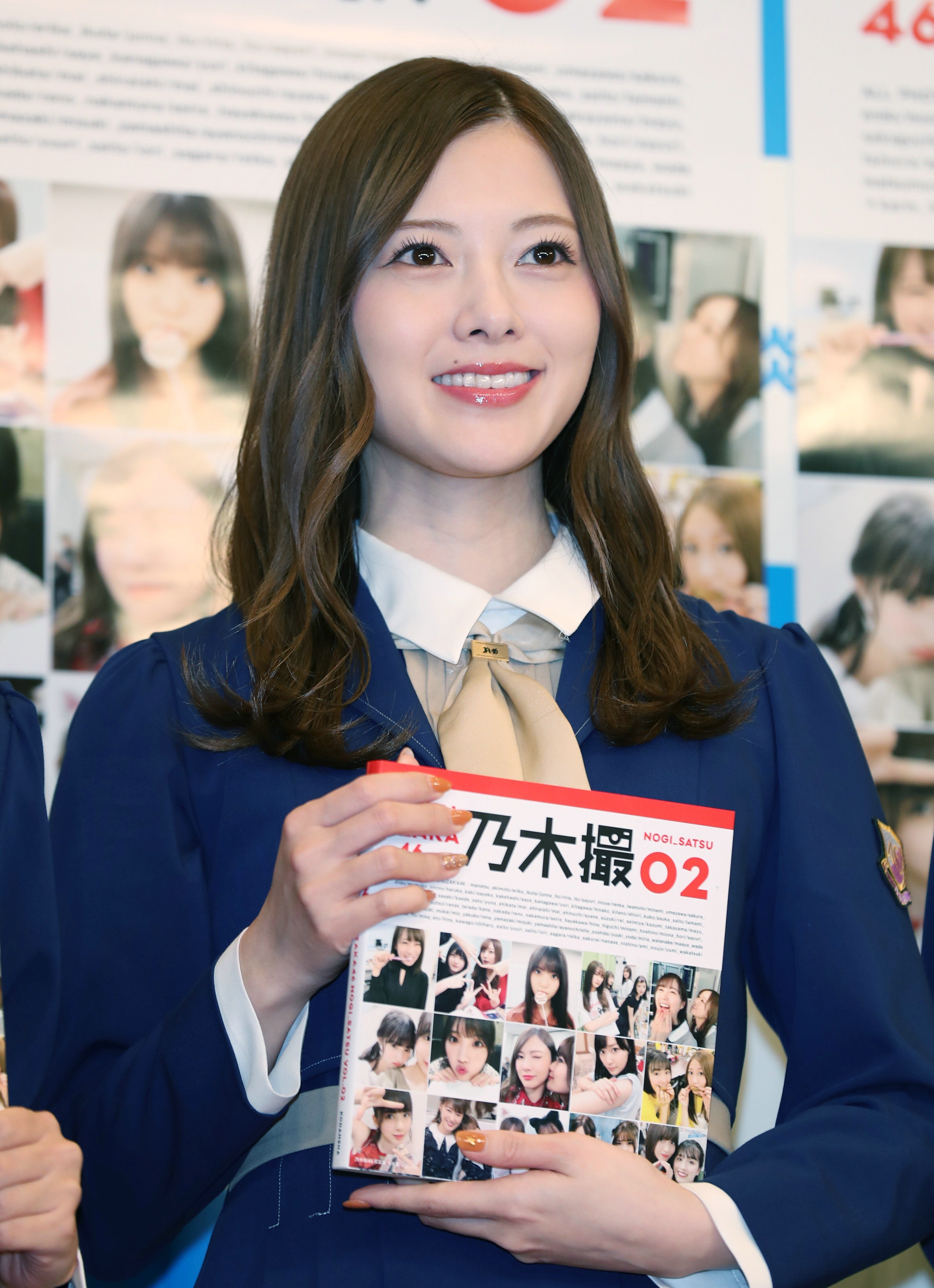 白石麻衣、北海道でカニ料理を満喫。乃木坂46時代の思い出と苦労も告白「当時は大変だった」