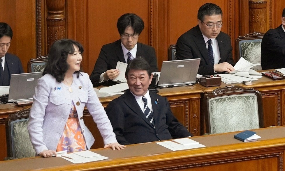 年収の壁「178万円」に拡大へ。残る「社会保険の壁」で“手取りが減る”ケースも。「週20時間ルール」や「130万円の壁」に注意