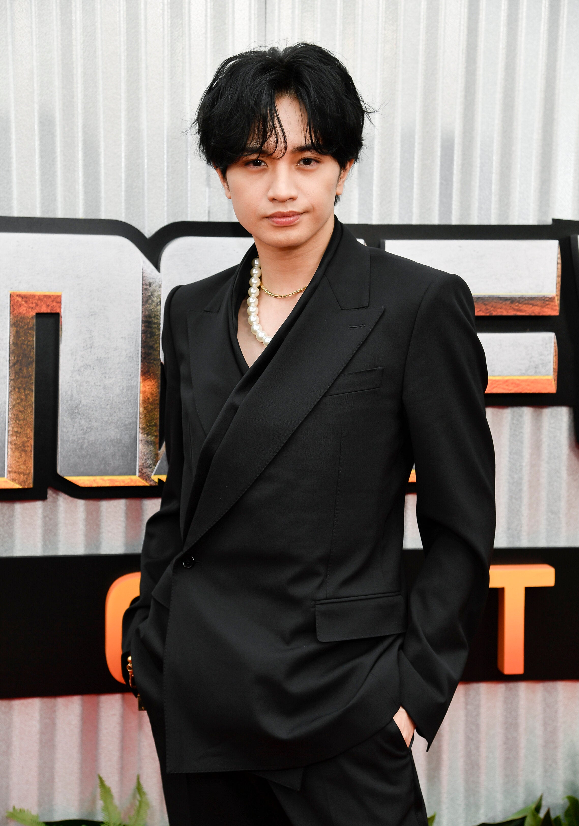 中島健人、『プラダを着た悪魔』キャストと夢の3ショット⇒「夢のような時間」「豪華すぎる」とファン歓喜