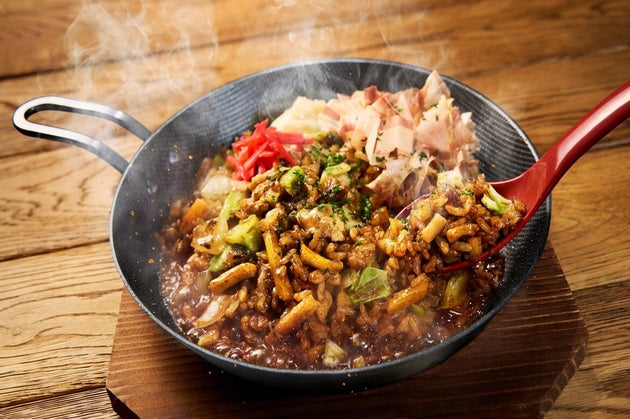 丸亀うどんメシ やみつきソース味（プレスリリースより）