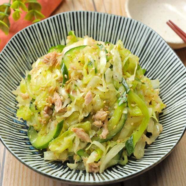 【キャベツ100玉でもいける】切って和えるだけ！箸が止まらない「キャベツの簡単副菜レシピ3選」