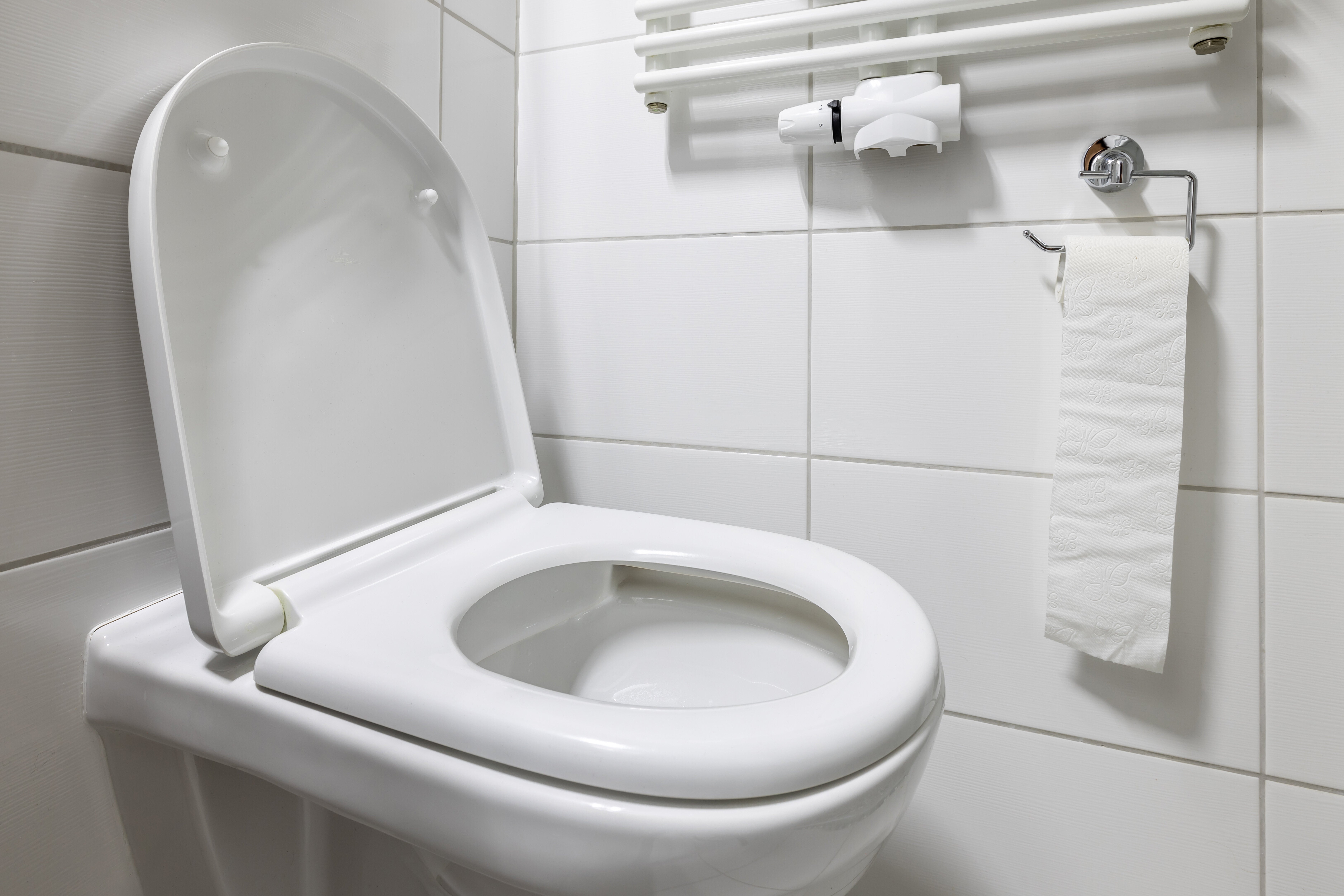 Is Your Pee Clear? That Might Actually Be A Bad Thing