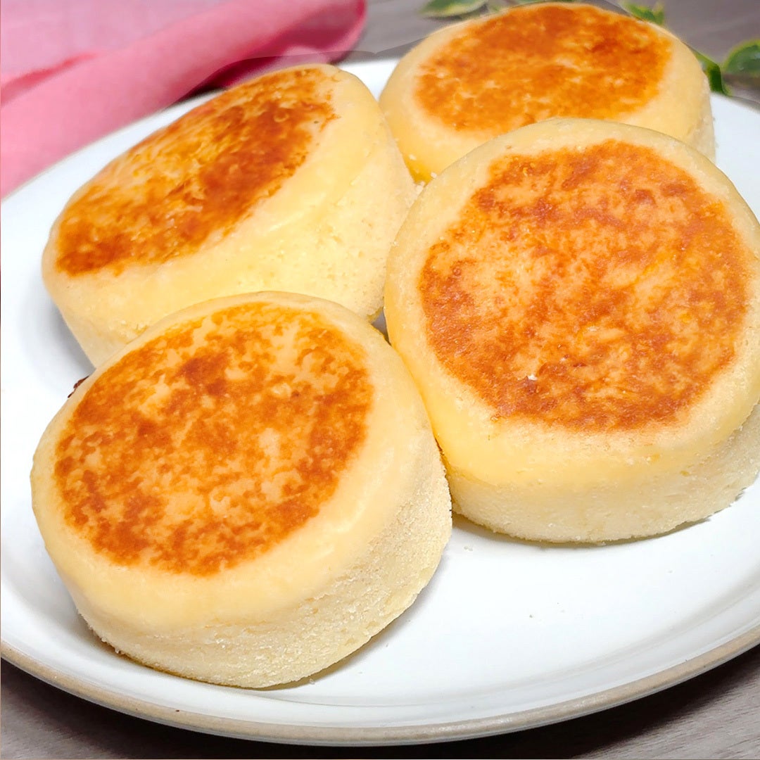 【ホットケーキミックスの意外な活用法】ふわふわ食感がたまらなくおいしい、チーズケーキパンのレシピ