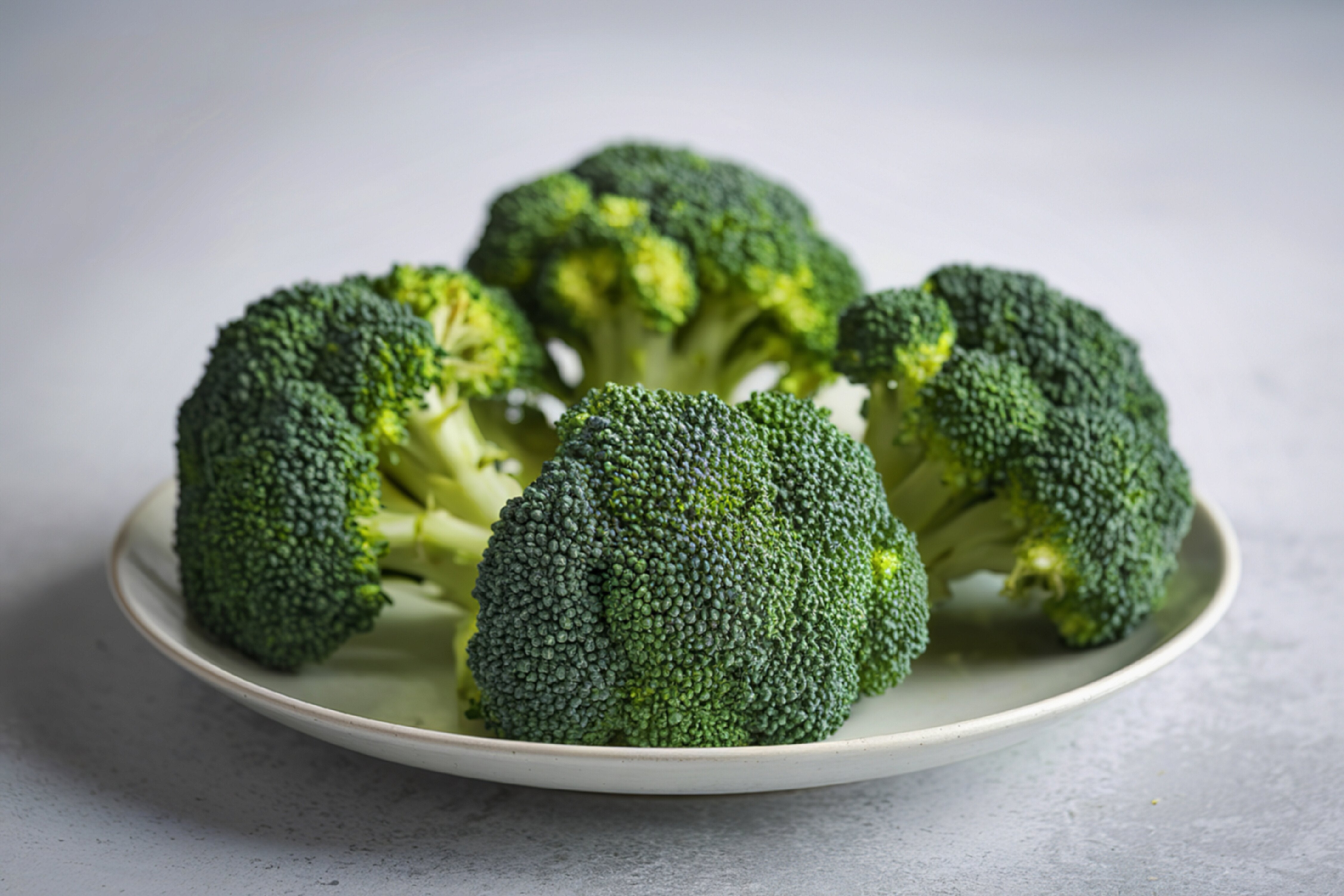 ブロッコリーの断面が白くても捨てないで！「人間でいうと...」白くなる理由を生産者が独自解説