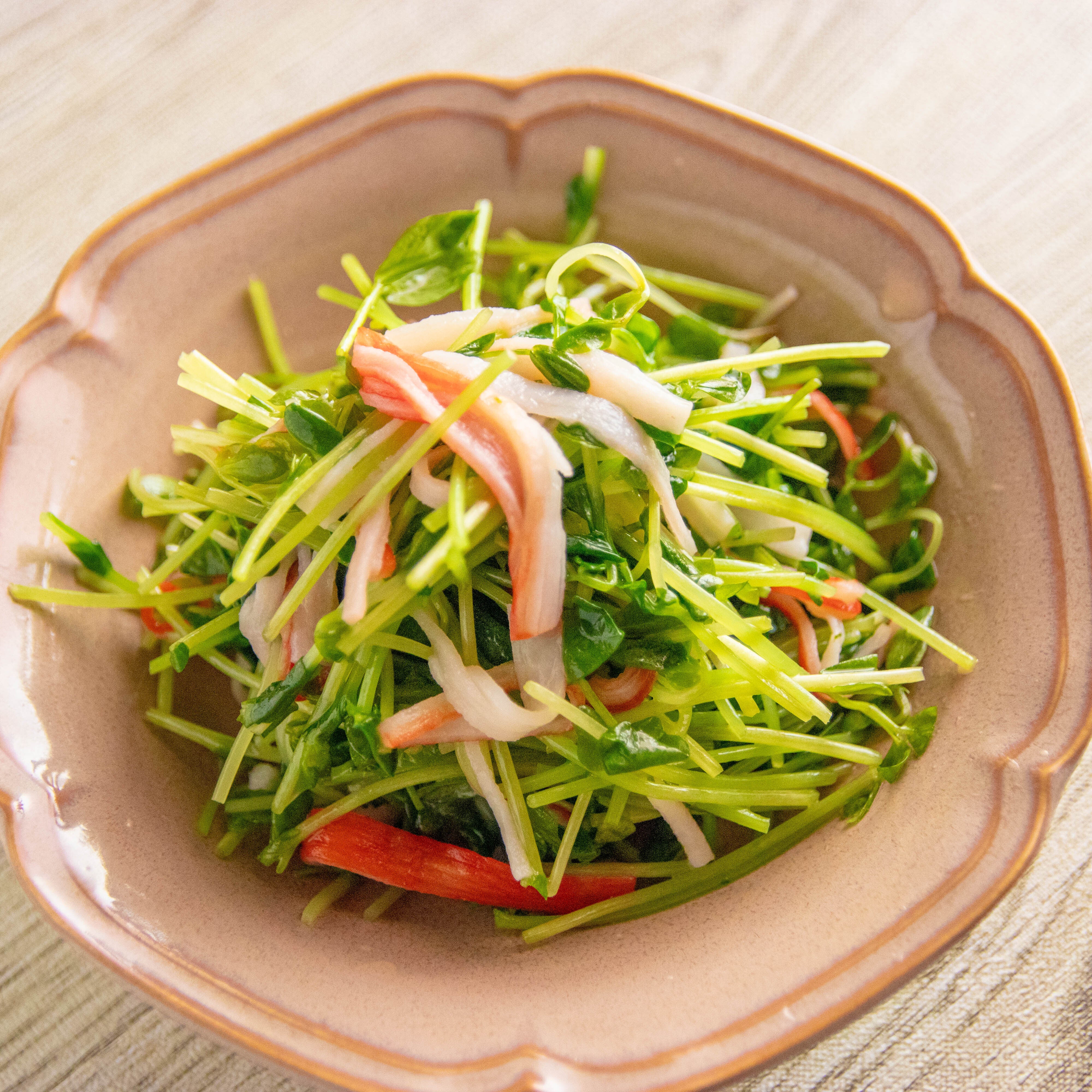 【火を使わず10分】豆苗をおいしく仕上げる「レンジ調理」の黄金比