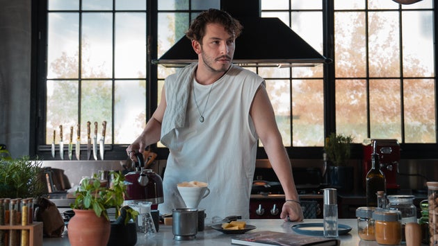 Boran Kuzum in the Netflix series Kimler Geldi, Kimler Geçti