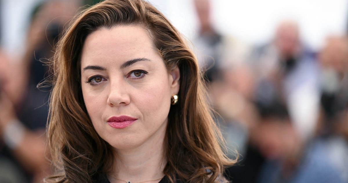 The Way Widows Are Judged For Moving On Needs To Change - People's Reaction To Aubrey Plaza's Pregnancy Is A Reminder