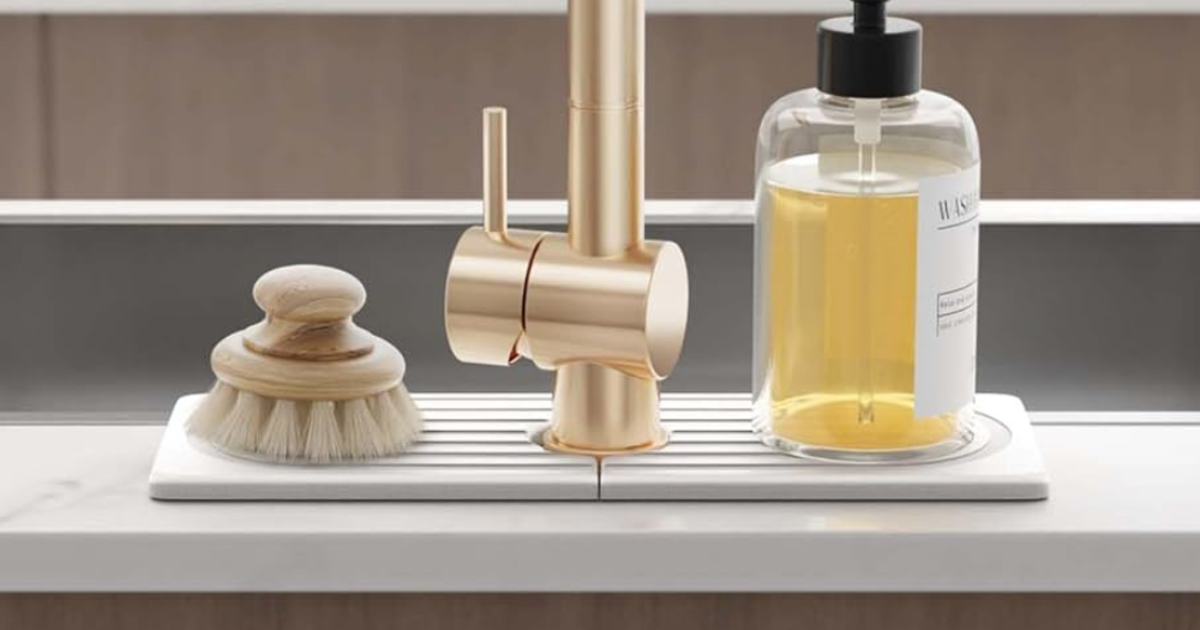 This Absorbent Sink Mat Is 'F**king Wizardry', According To People Who Bought It