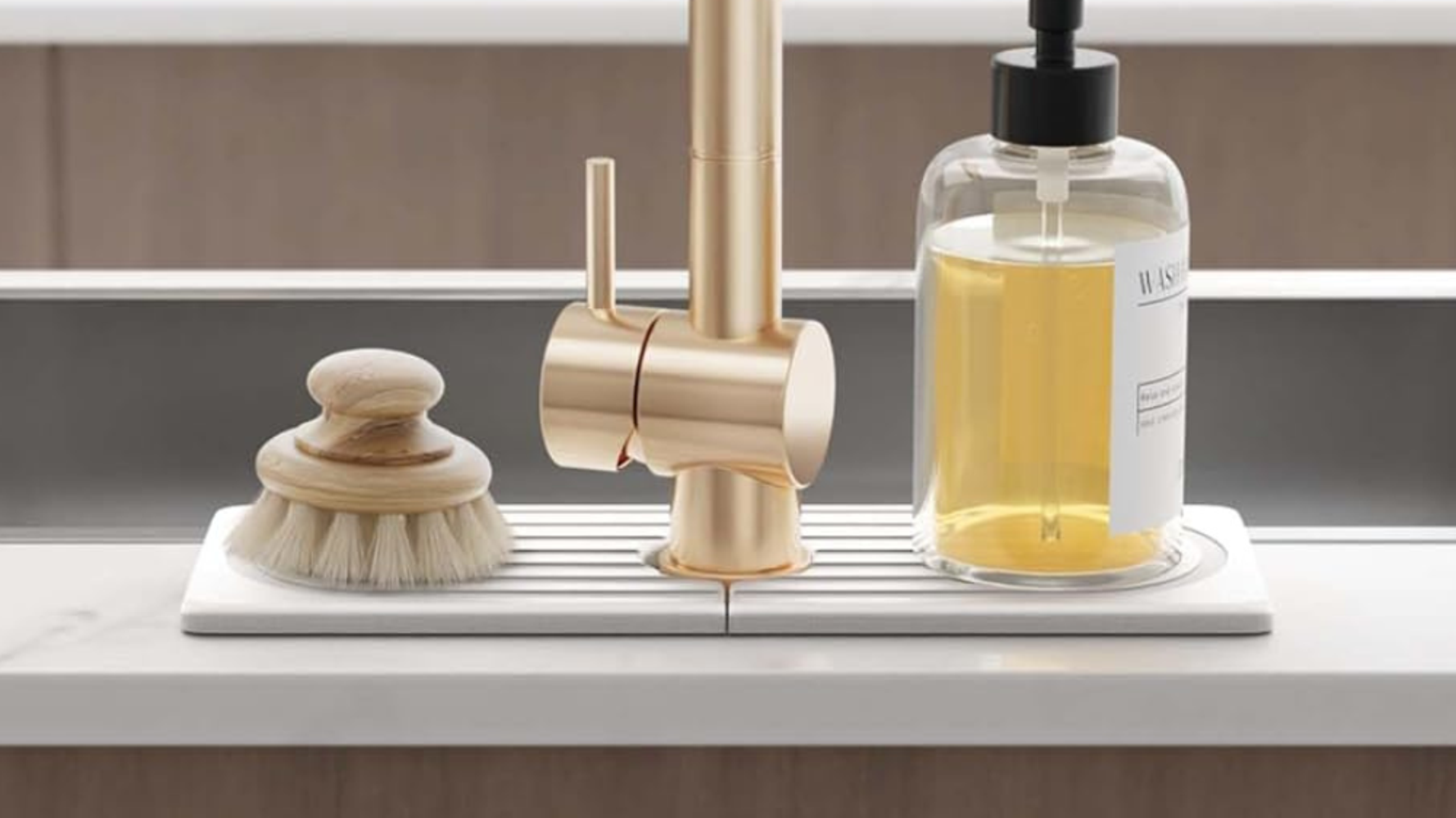 We Gave This Sink Mat A HuffPost Shopping Award Because, Frankly, It's 'F**king Wizardry'