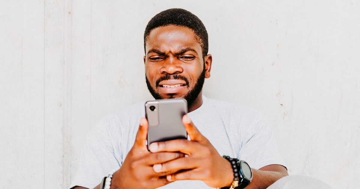 Men Share The Things People Do On Dating Apps That Give Them The Total Ick