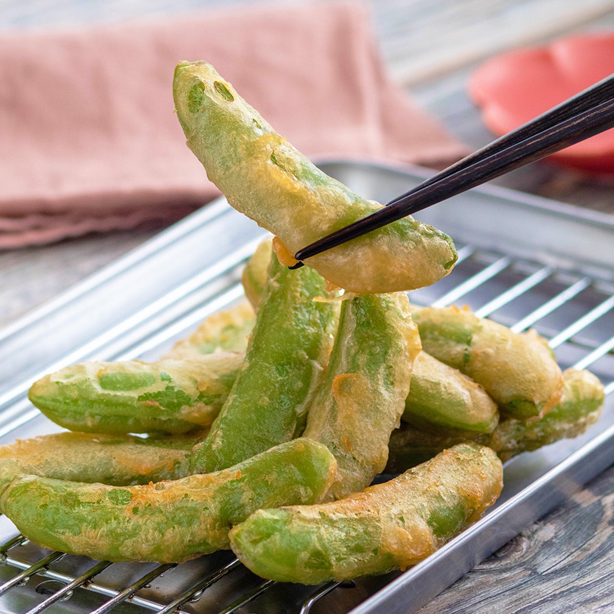 スナップエンドウは「揚げる」とかなりおいしい！市販の粉でサクサクに化ける、驚きの唐揚げレシピ