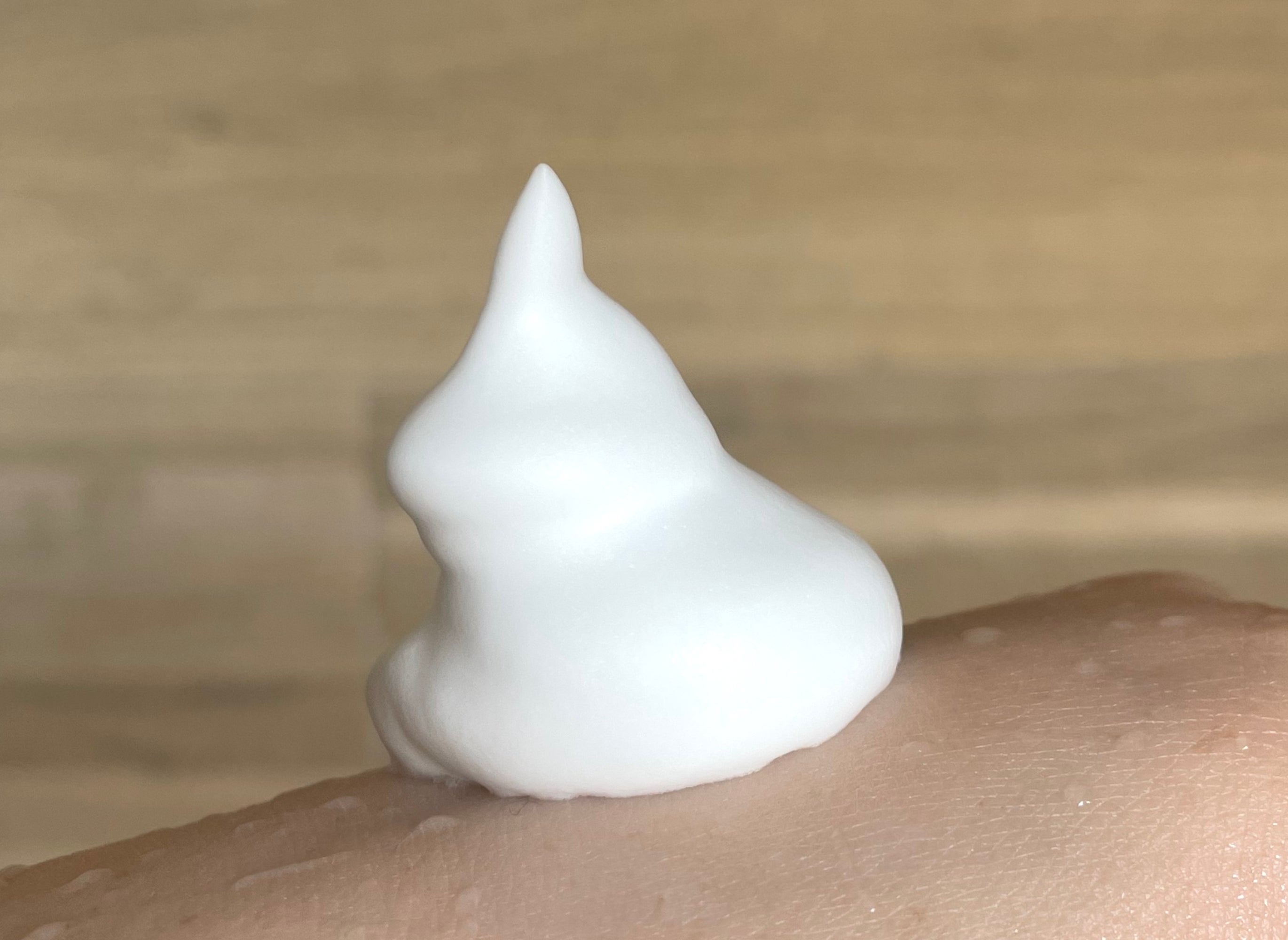 「泡で押し洗い」を簡単に実現できちゃう洗顔料を見つけた！美容インフルエンサーが推すのも納得