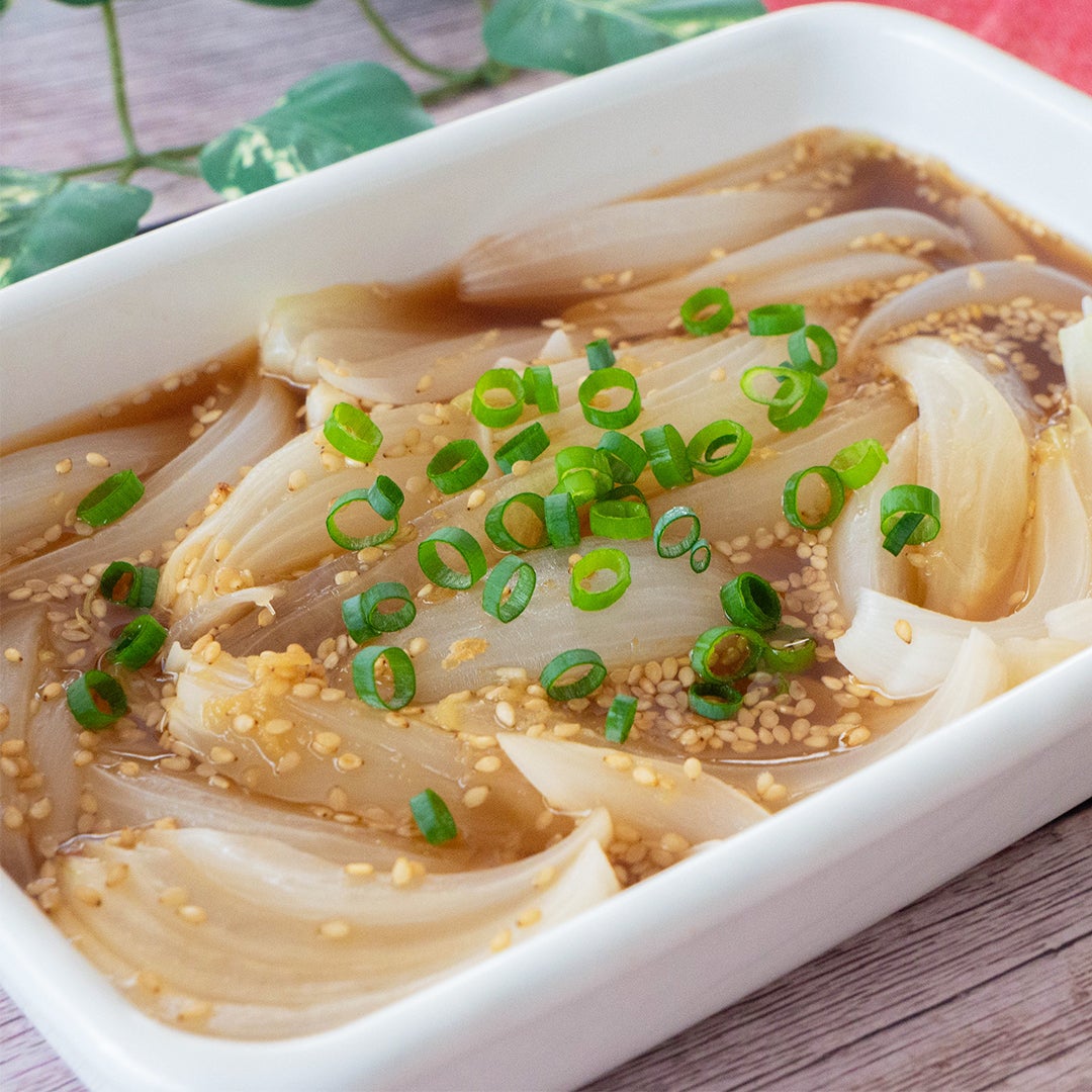 【家にある新玉ねぎは全部これにして】パクパク食べられるさっぱり副菜！新玉ねぎのポン酢しょうゆ漬けレシピ