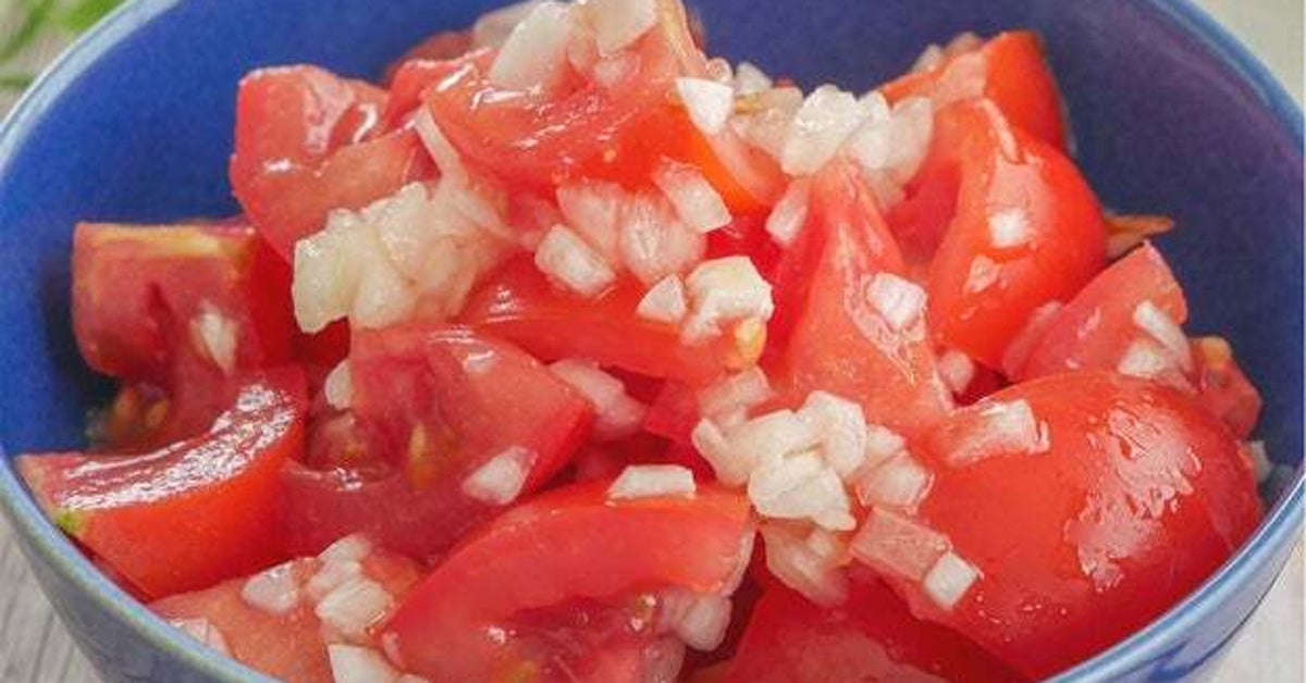 【トマトで作るさっぱり副菜】暑い日に食べたい！切って和えるだけの簡単レシピ3選