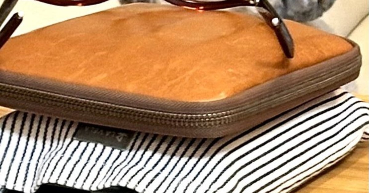 トリックアート風！愛犬との楽しい瞬間をシェアしよう