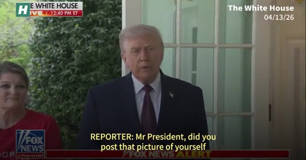 Trump Defends Christ-Like Image