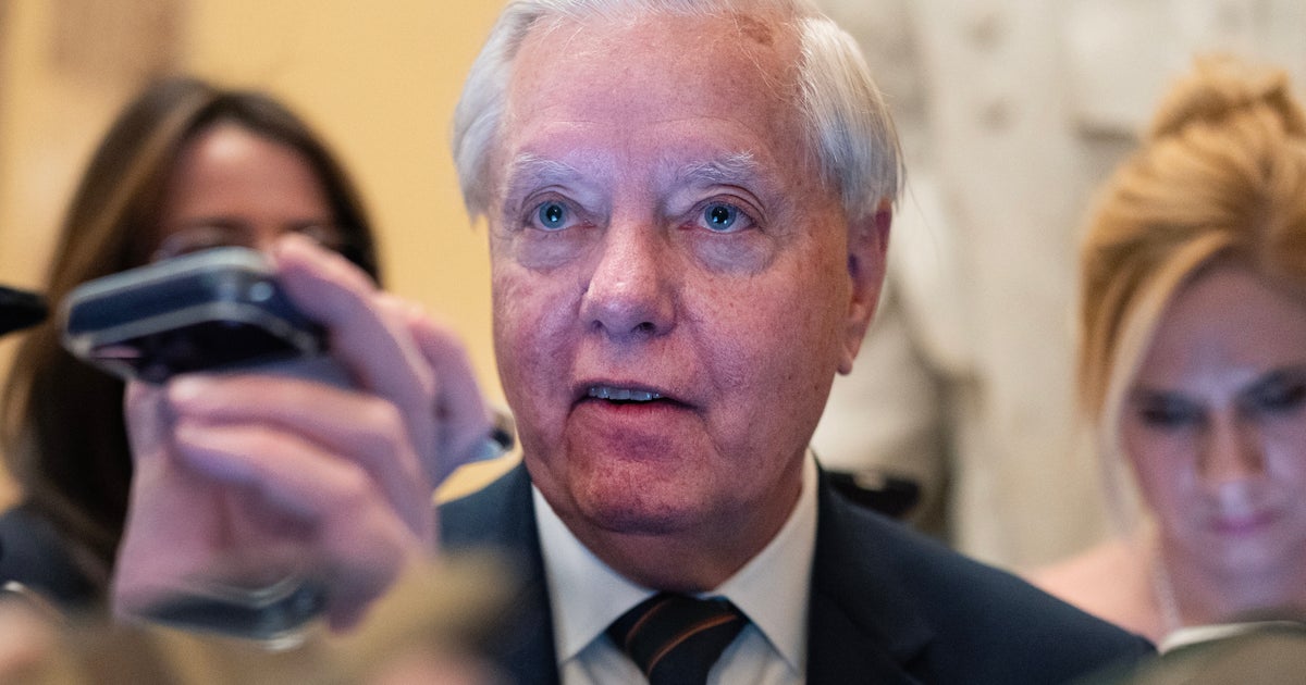 Watch Lindsey Graham Get Hilariously Chased By TMZ Over Unexpected Issue