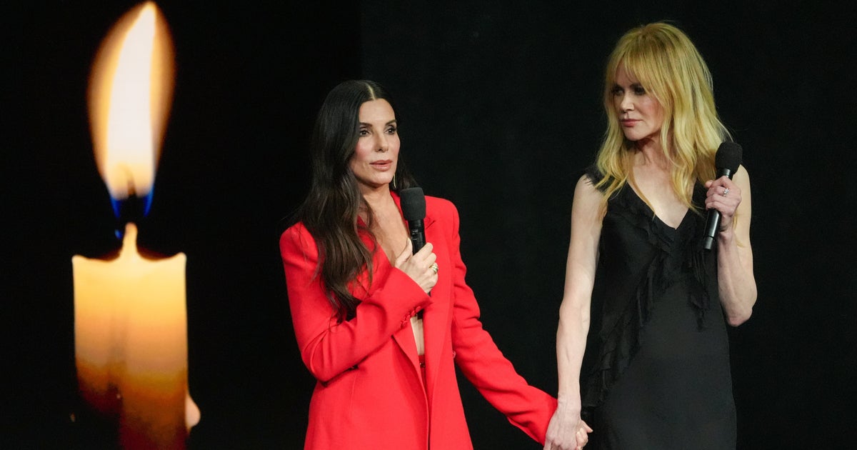 Sandra Bullock Pokes Fun At Iconic Nicole Kidman Meme While Teasing ...