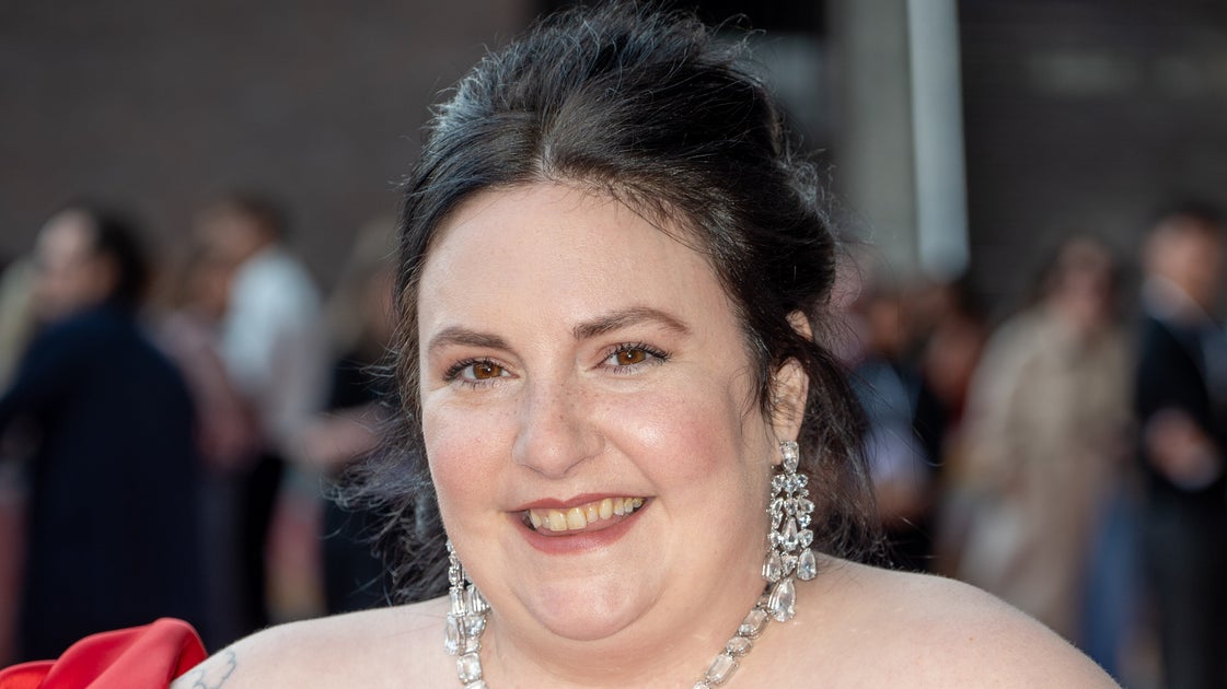 Here Are The Biggest Bombshell Revelations From Lena Dunham's New Memoir