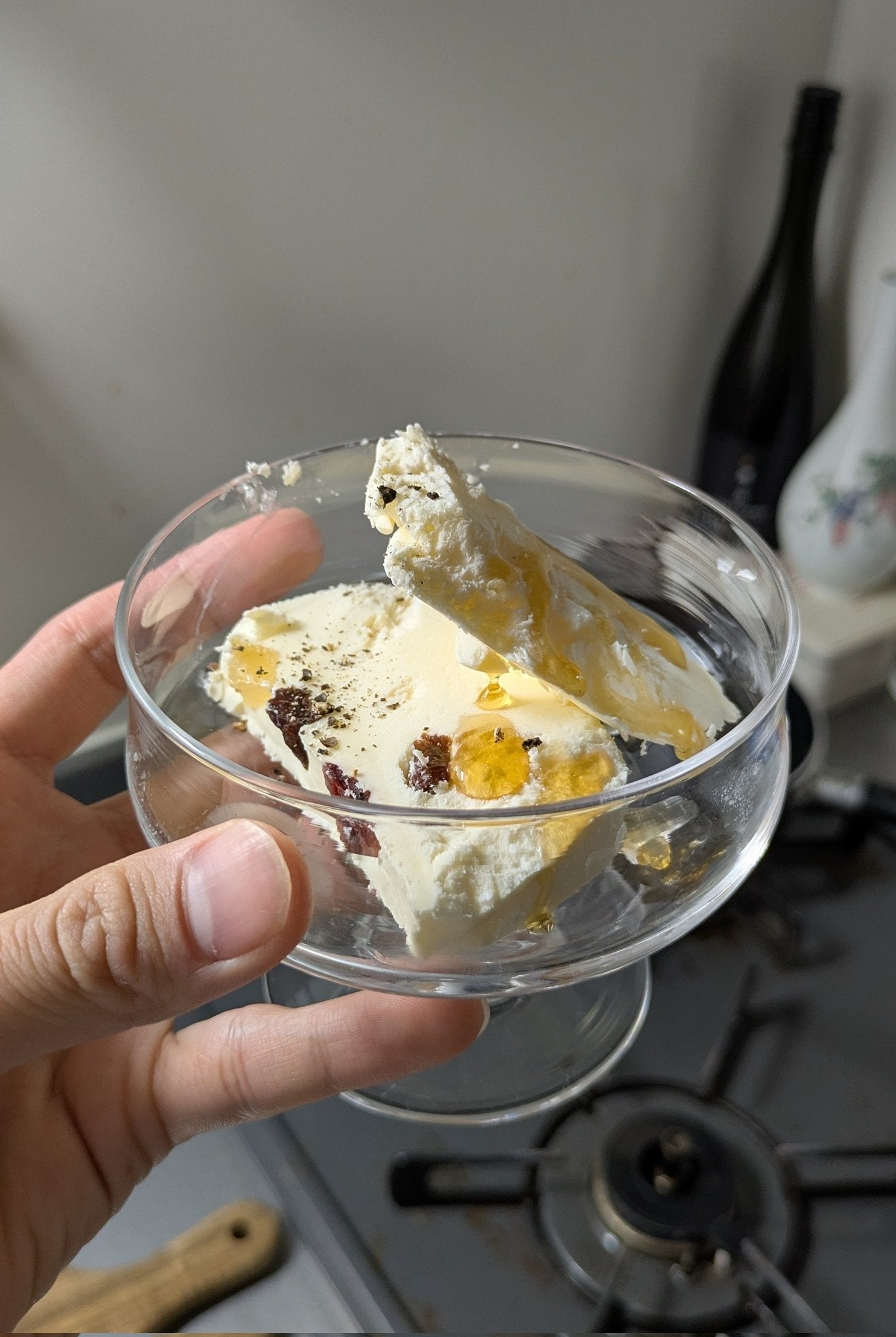 【混ぜて冷やすだけ】超簡単！たった4つの材料で手作りできる「カッサータ」レシピ。映える見た目も話題