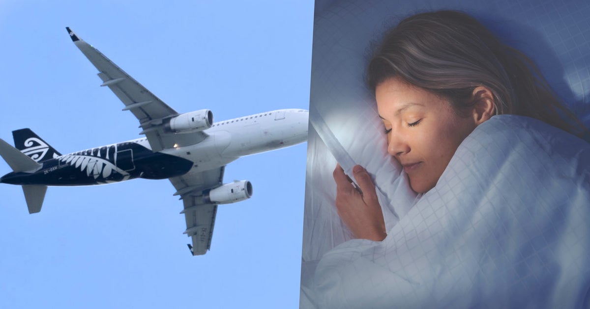 飛行機に三段ベッド導入→エコノミーなのに横になれる空間が「最高すぎる」と話題に。ニュージーランド航空の新サービスがすごい
