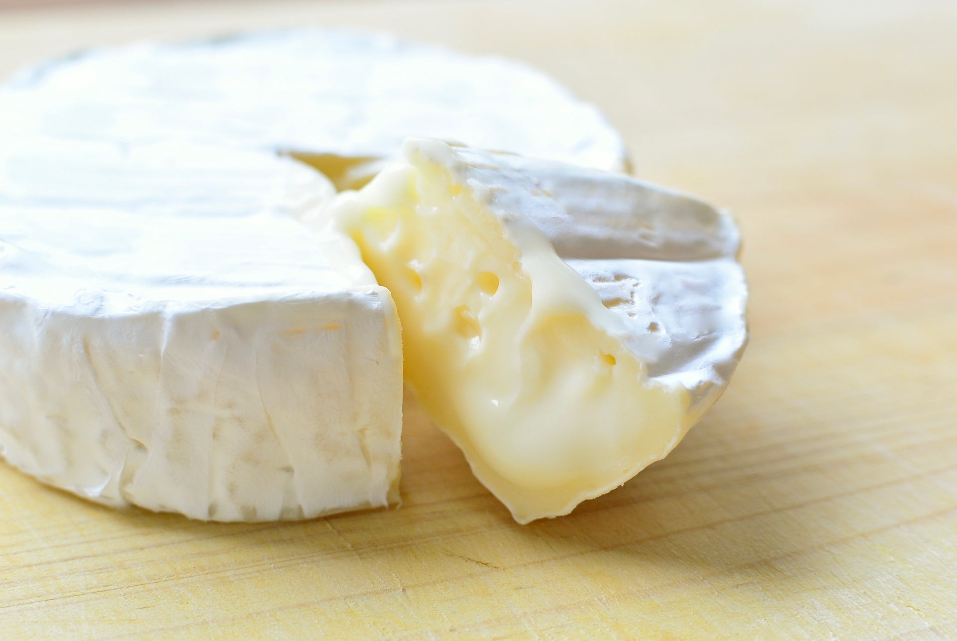 ご飯にカマンベールチーズをのせるだけ？JA全農の“背徳系”レシピが簡単で美味しそう！⇨「絶対ハマる」と反響