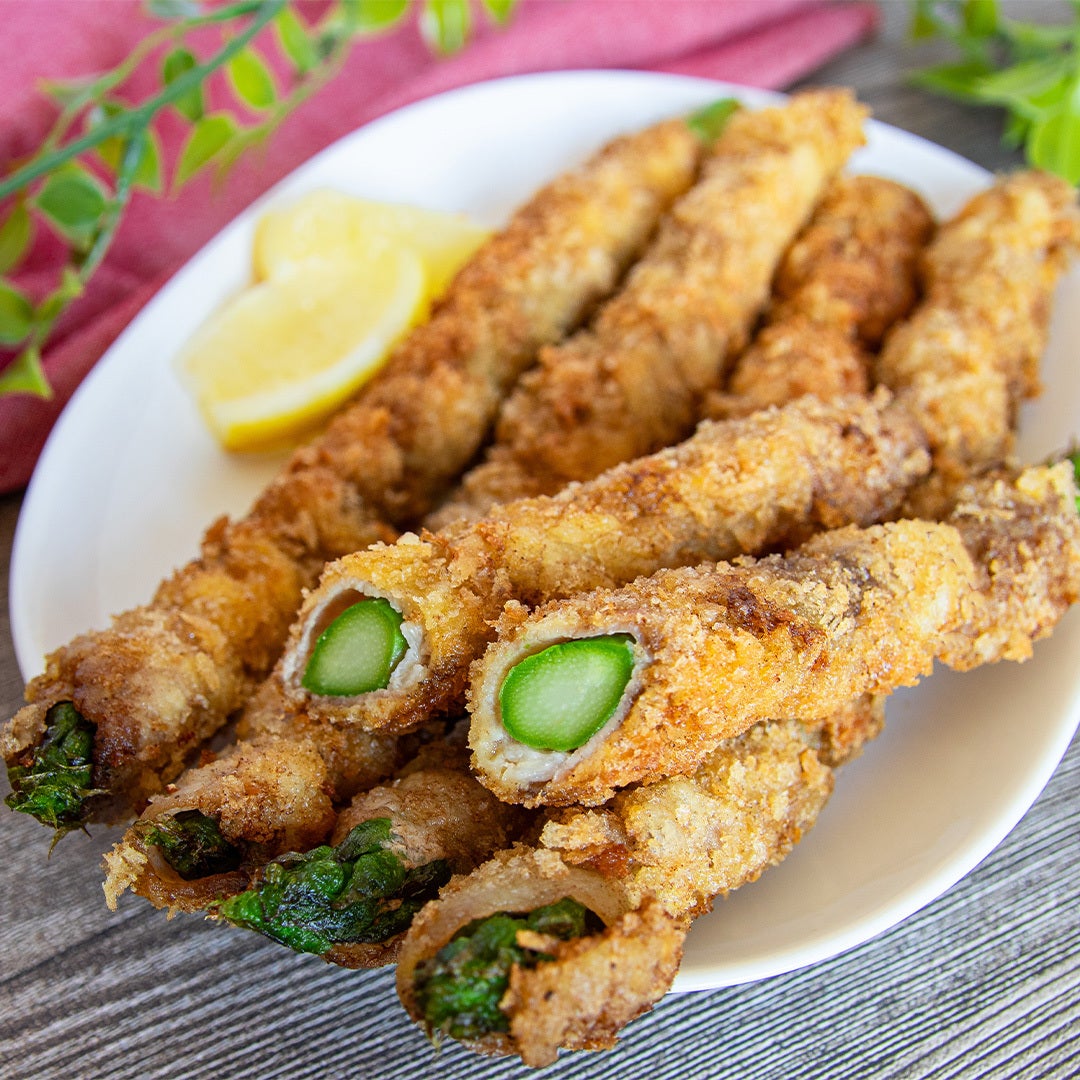 【旬のアスパラ、これだけは作って！】「これは止まらないやつ」豚バラで巻いて揚げるだけ！サクじゅわ肉巻きフライ