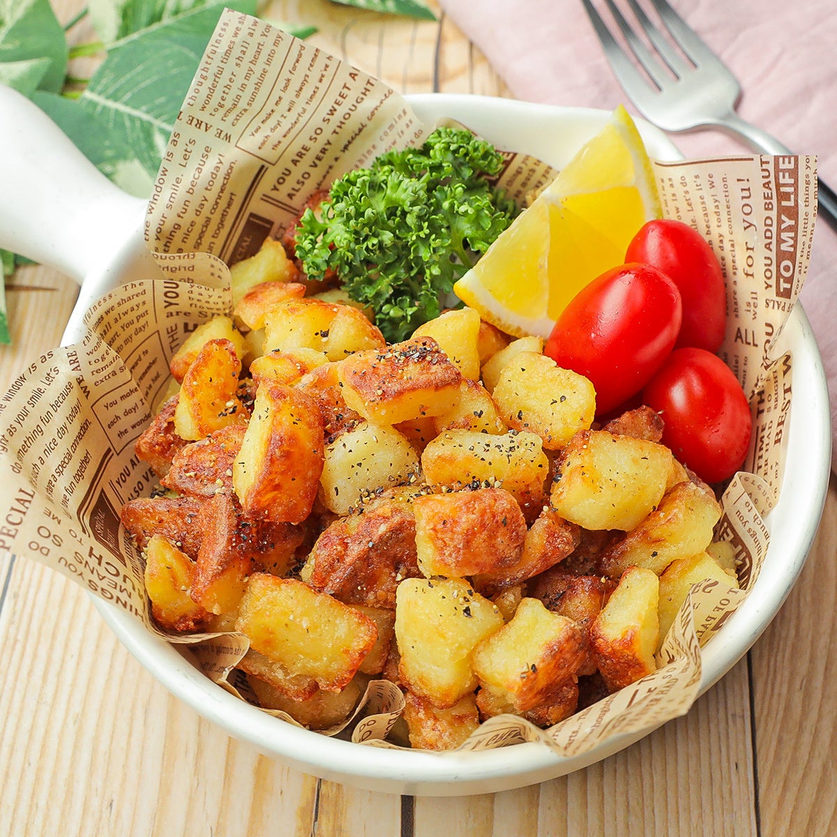 【じゃがいも、この味付けで1袋あっという間になくなります】ポテトフライに負けないおいしさ...！カリっとホクホクの人気おかずレシピ