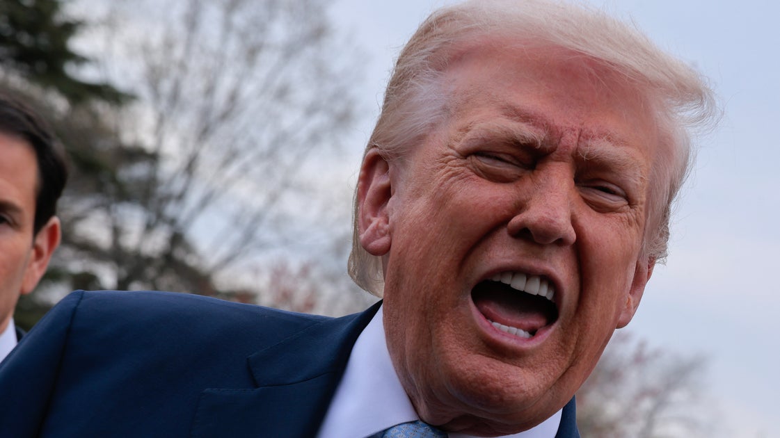 Now Trump Reportedly Wants Nation's Highest Military Honor... For Himself