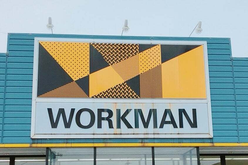 「暑い日に快適」「シワが気にならない」ワークマンの『高機能すぎるジャンスカ』紫外線や雨にも強いのよ！《着用レビュー》